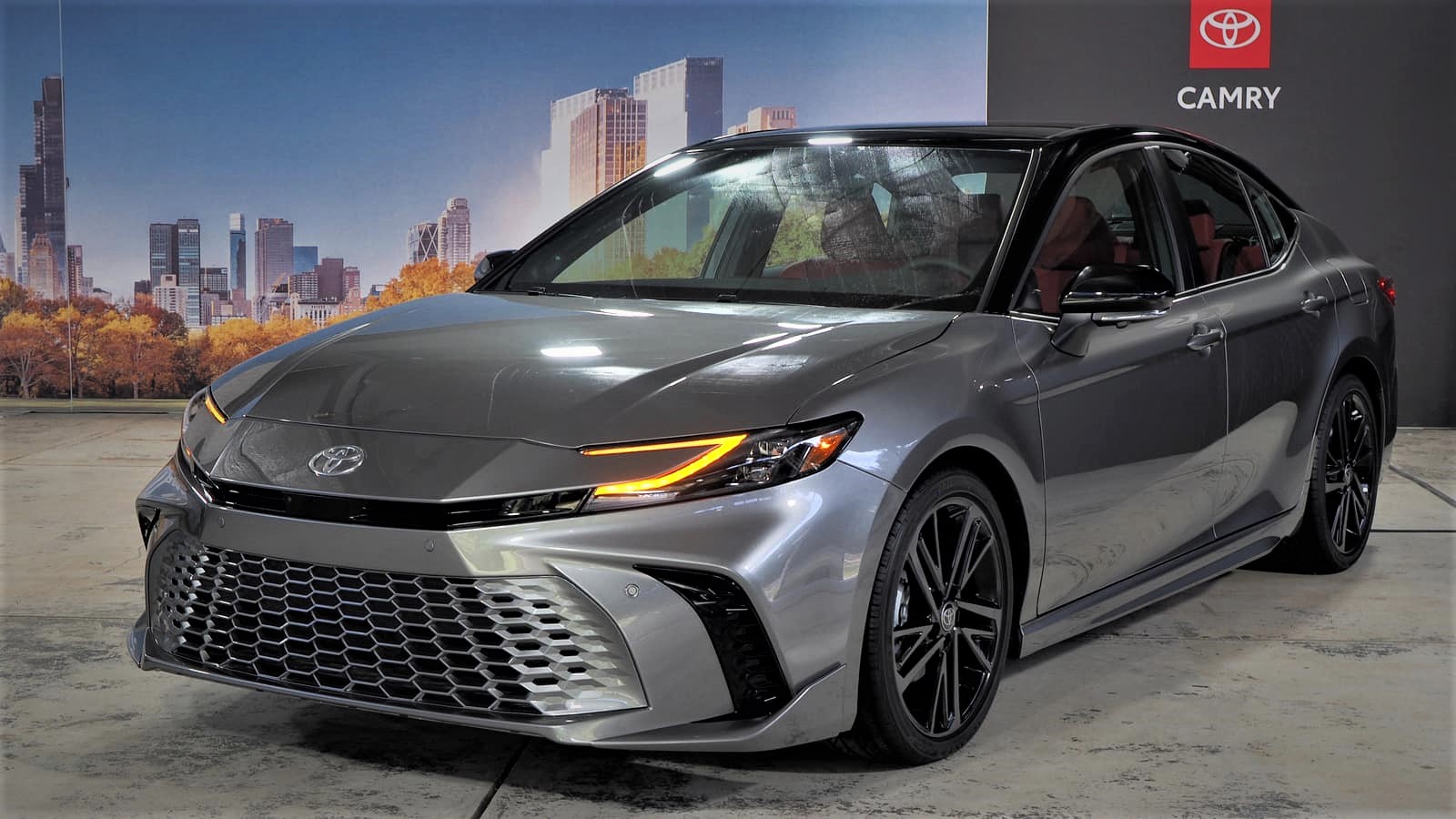 Toyota Camry 2025