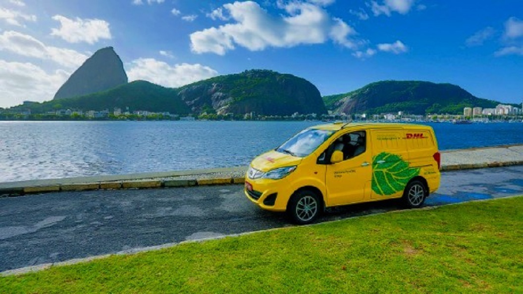 DHL deschide primul Centru de Excelență pentru Vehicule Electrice din Europa Continentală